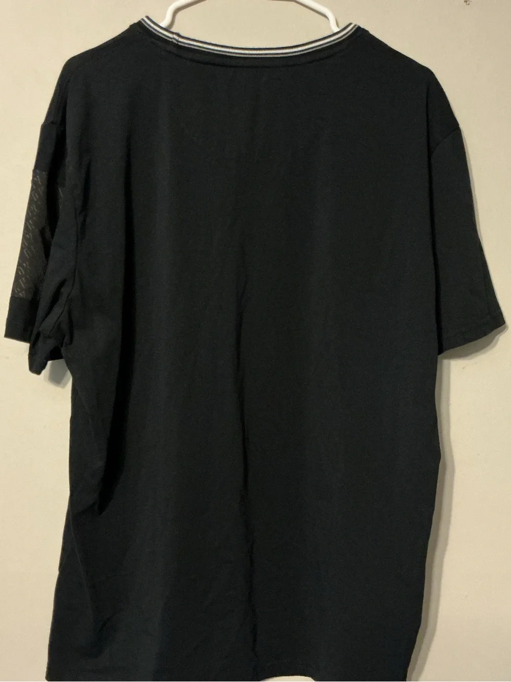 DKNY Black Short-Sleeve Crewneck Tee with Contrast Neck Trim